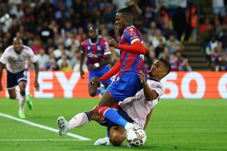 Jadi Pemain Terbaik di Laga Debut Bersama Arsenal, Saliba Dipuji Arteta Setinggi Langit