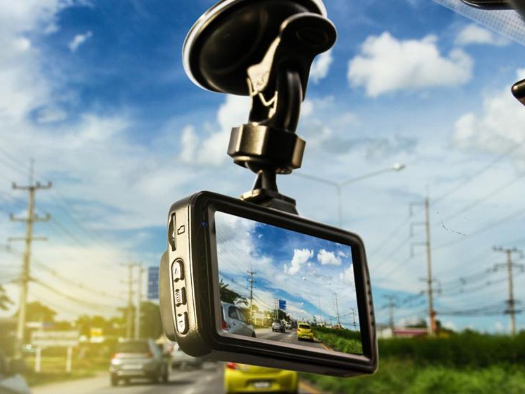 Filipina Wajibkan Setiap Pengendara Mobil untuk Pasang Dashcam, Indonesia Kapan?