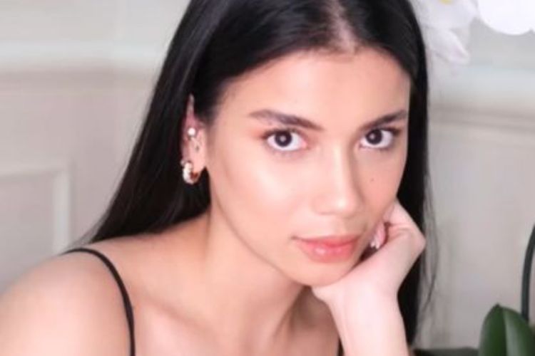  Netizen Ikut Ngos-ngosan Lihat Sabrina Workout Bentuk Otot: Manusia Tanpa Lemak 