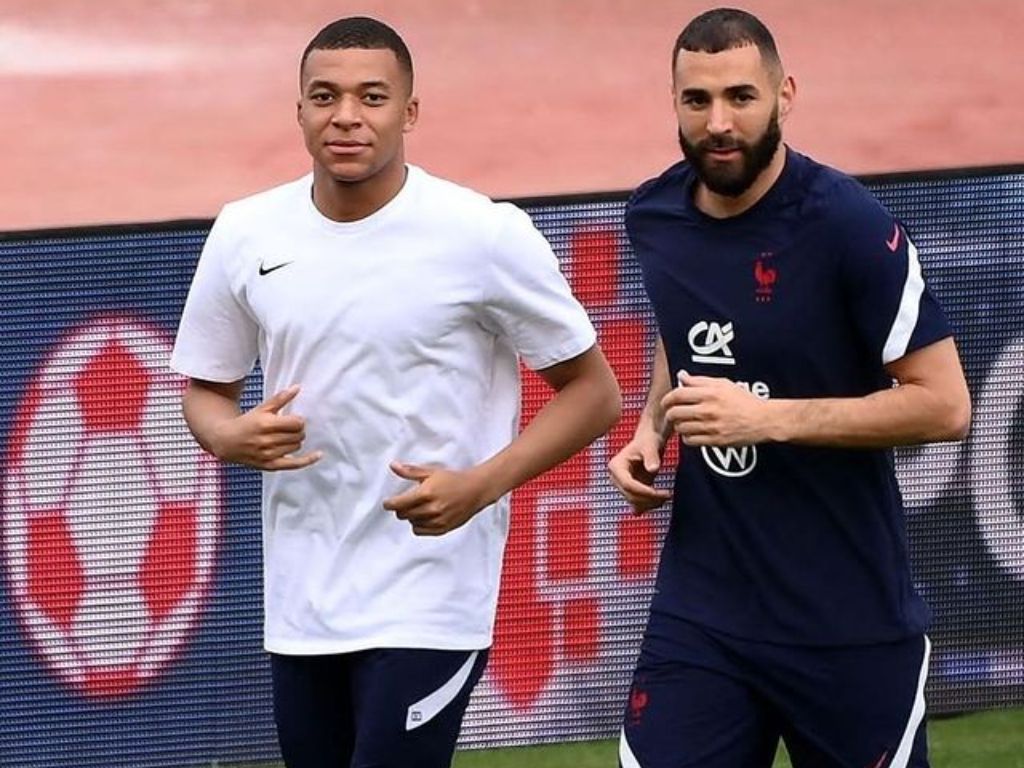  Kalau Bukan Benzema yang Menang Tahun Ini, Mbappe Gak Percaya Lagi Sama Ballon d'Or