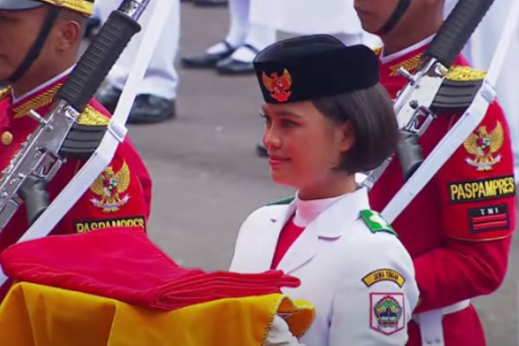 Profil I Dewa Ayu Firsty, Pembawa Baki Bendera Merah Putih saat Upacara  HUT RI ke-77