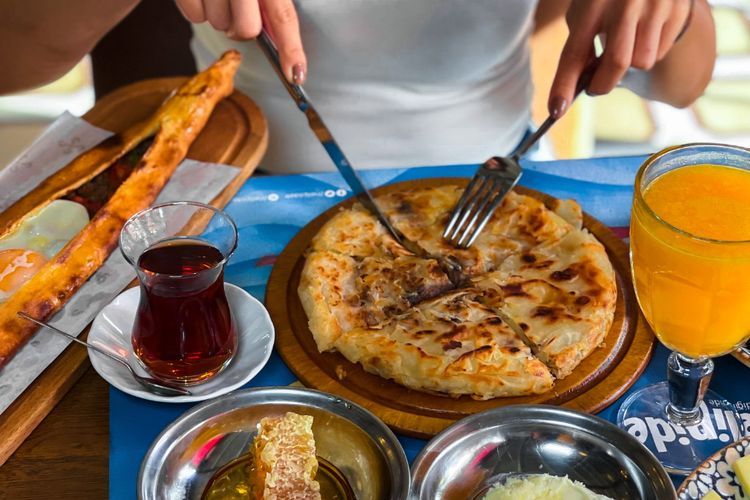 Pola Makan yang Bisa Menyebabkan Obesitas, Salah Satunya Sering Skip Sarapan