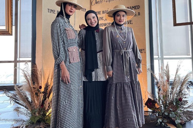 Tampil Berhijab Paula Verhoeven dan Titi Kamal Buat Pangling: Syantik Bosque