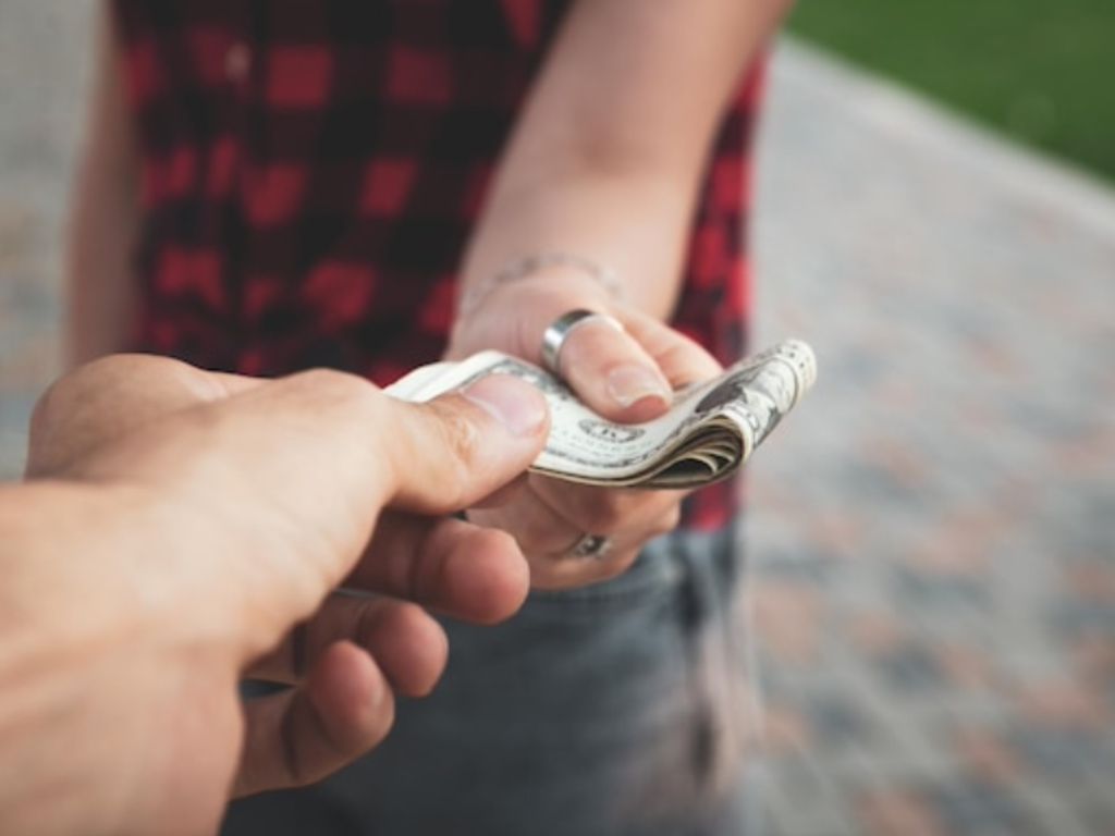 Viral Cerita Pria Ngaku Dipungli Oknum Polisi di Samsat Bekasi, Sampai Dipaksa!