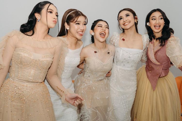 Cantiknya Lyodra, Tiara Andini, Ziva, Mahalini, hingga Keisya Levronka pas Manggung Bareng