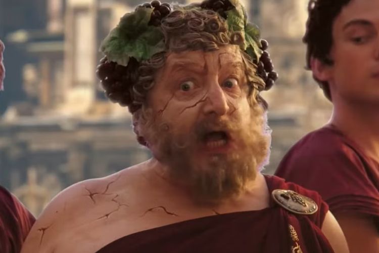 Deleted Scene 'Thor: Love & Thunder' Bongkar Sosok Putra Zeus Lain, Dewa Kesenangan!