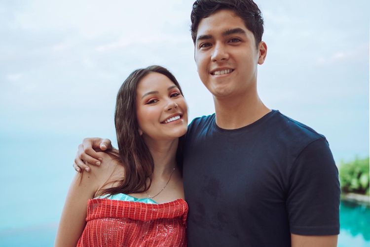 Al Ghazali Gak Hapus Foto-foto Mesra Bareng Alyssa Daguise, Belum Move On?