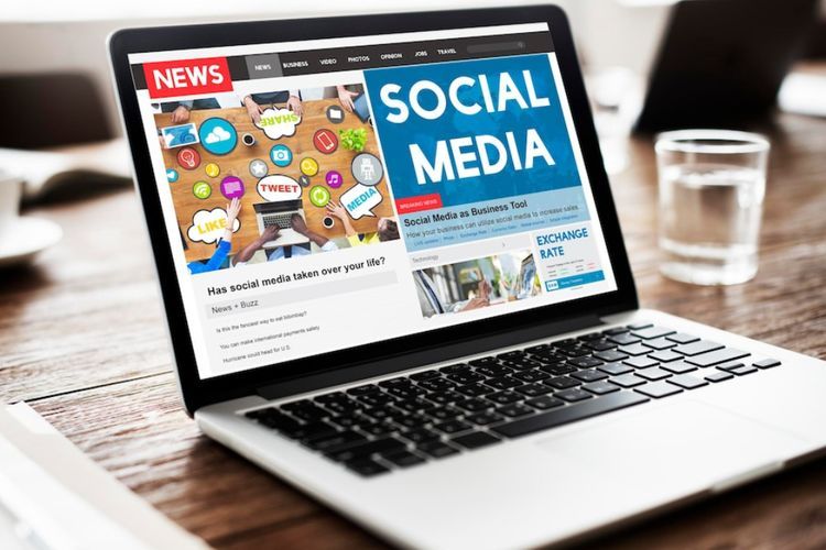 Sharing Artikel di Media Sosial Buat Orang Jadi Sosok yang “Sok Tau”