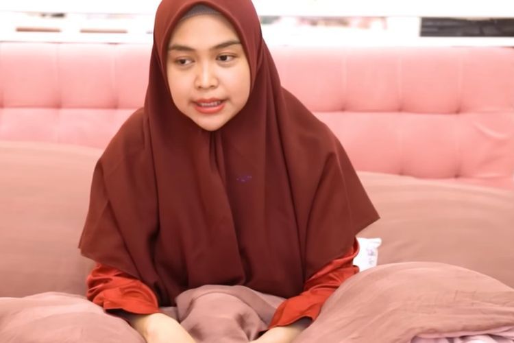 Ria Ricis Alami Mastitis Selama Menyusui, Apa Itu dan Seperti Apa Gejala yang Dirasakan?