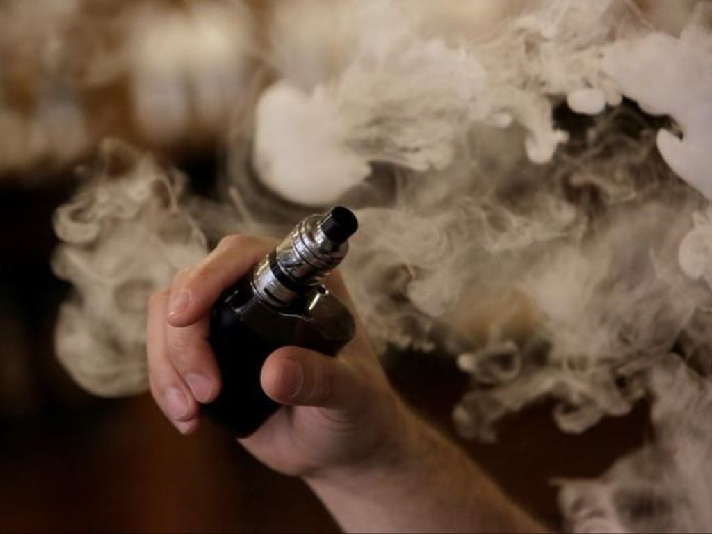 Apakah Vape Bisa Sebabkan Kanker Paru? Berikut Penjelasannya!