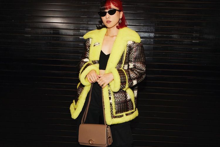 Isyana Sarasvati Girang Bajunya Dipuji Doja Cat saat Hadiri New York Fashion Week