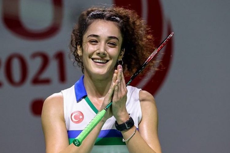 Ciee! Pebulutangkis Putri Andalan Turki Ini Sah Lepas Masa Lajangnya