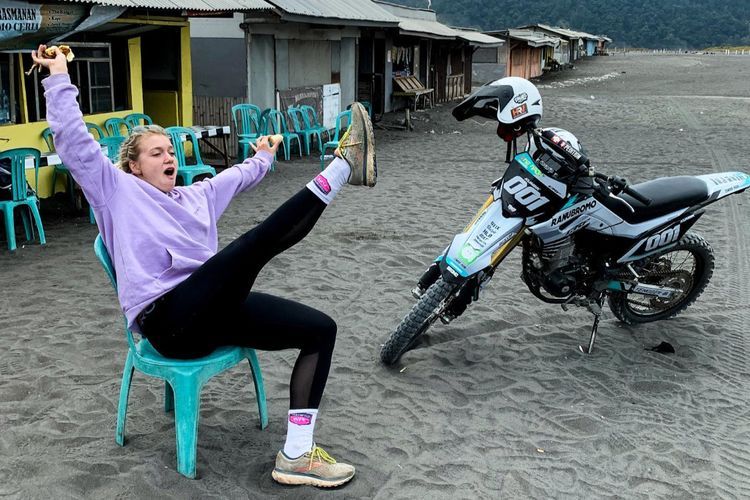 Bule yang Kencingi Lereng Gunung Bromo Akhirnya Minta Maaf, Kini Puji Keindahan Indonesia
