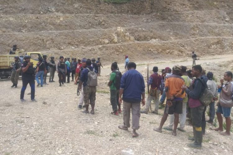 OPM Akui Bakar Alat Berat di Papua, Ngotot Tak Mau Ada Pembangunan