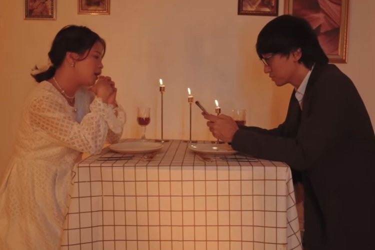 Eka Gustiwana Beri Kado Mashup untuk Merayakan 25 Tahun Rossa di Industri Musik