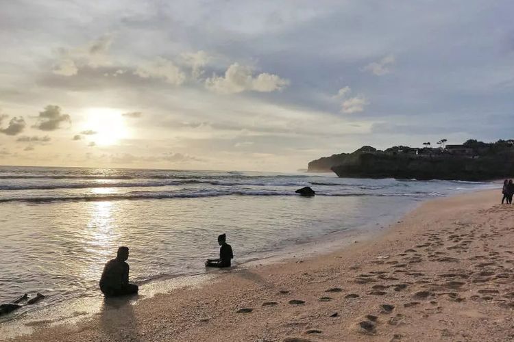 Terkenal Menakutkan, Inilah Realita yang Lebih Seram di Balik Misteri Pantai Selatan 