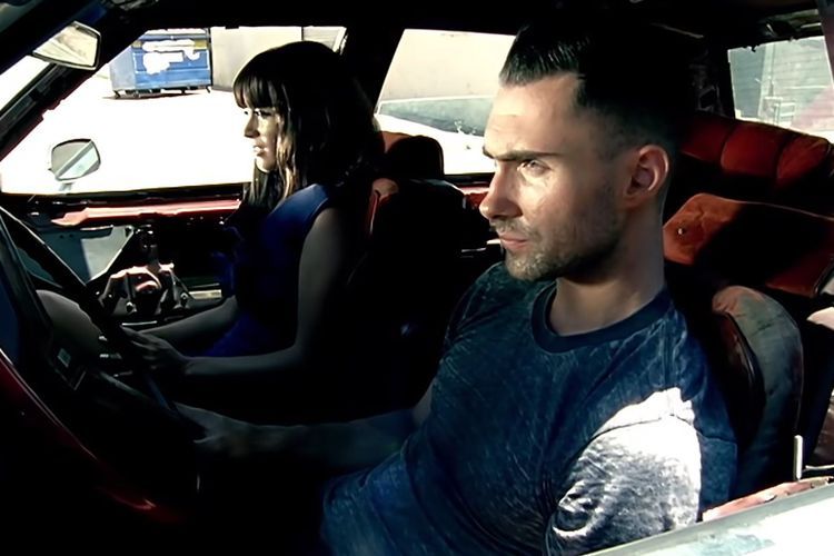 Adam Levine Sering Nyanyi Lagu Tema Selingkuh di Maroon 5, Salah Satunya 'Wake Up Call'