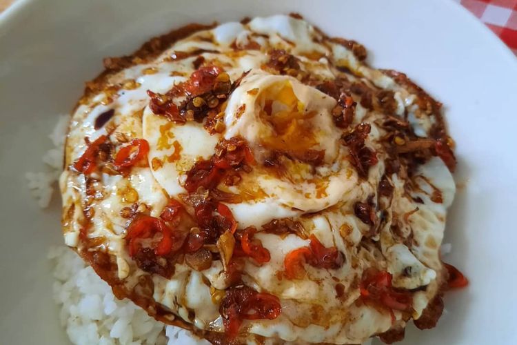 Resep Nasi Telur Ceplok Spesial ala Chef Devina Hermawan: Wangi, Enak, Cocok Buat Sarapan!