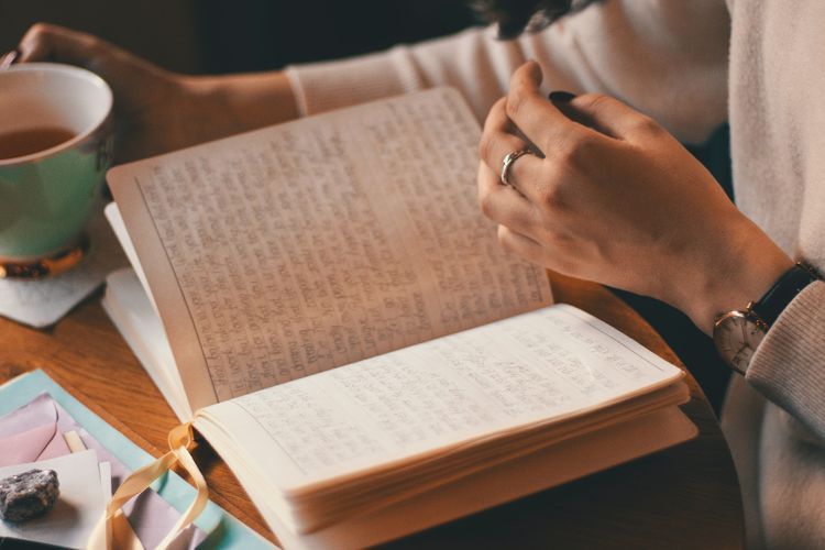 Sudah Tahu Belum? Ternyata Ini Manfaat Menulis Diary untuk Kesehatan Mental