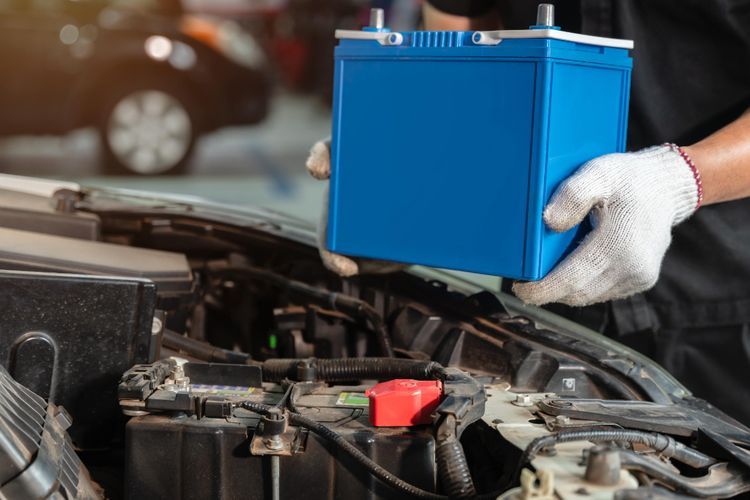 Jenis-Jenis Aki Mobil Lengkap Dengan Spesifikasi dan Harganya