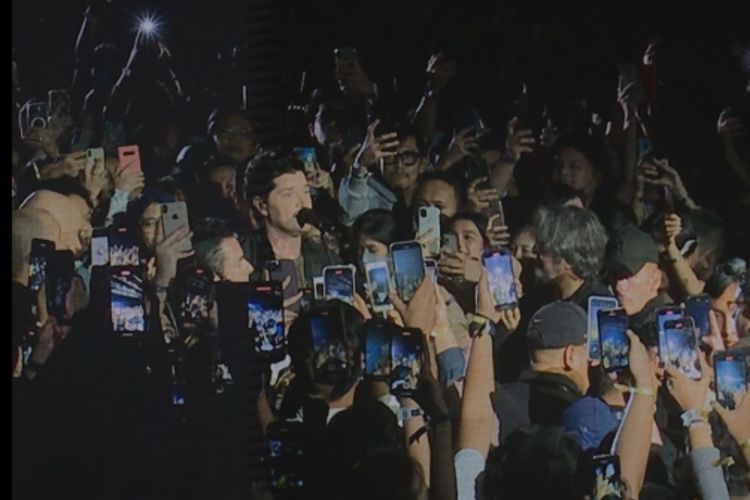Mengharukan! The Script Ucapkan Ini untuk Korban Tragedi Kanjuruhan Saat Konser di Bandung