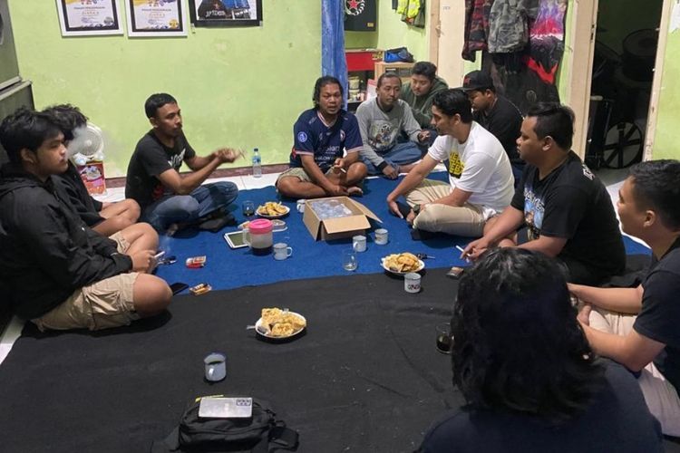 Mas Nawi, Tokoh Pendamai Aremania-Bobotoh Gugur dalam Tragedi Kanjuruhan