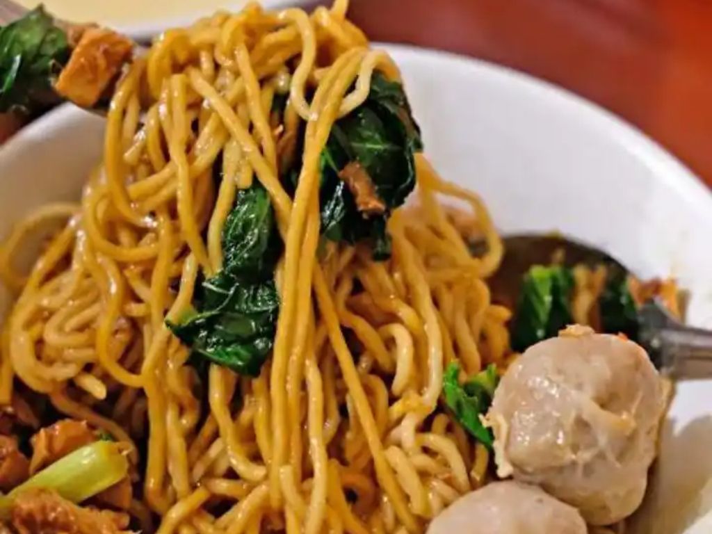 4 Rekomendasi Yamin Legendaris di Bandung untuk Pecinta Kuliner, Kamu Wajib Coba!