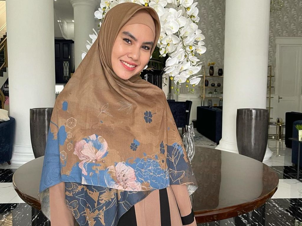 Kartika Putri Minta Para Capres Mengaji,  akan Pilih yang Suaranya Merdu