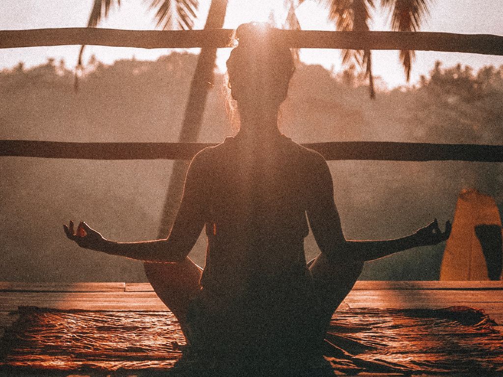 Apa itu Self-Compassion? Simak Penjelasan Hingga Manfaatnya untuk Kesehatan Mental!