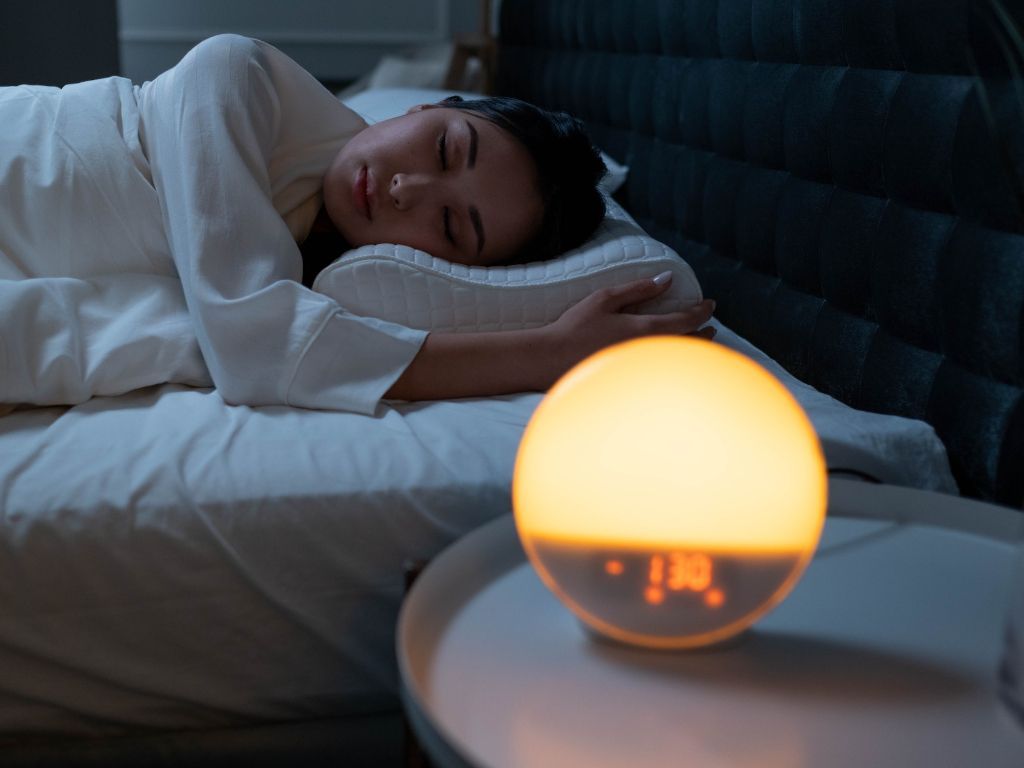 9 Cara Mengatasi Susah Tidur di Malam Hari secara Alami, Ampuh!