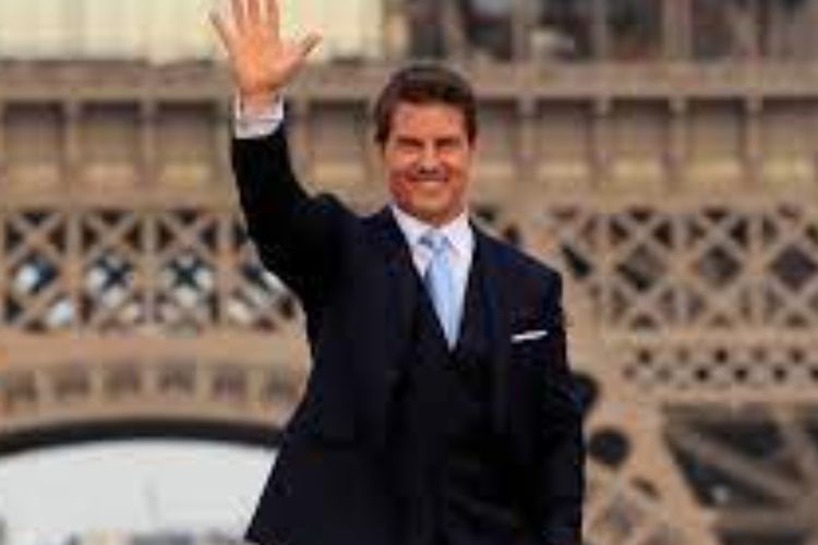 Tom Cruise Jadi Aktor Pertama yang Syuting di Luar Angkasa, Film Action Berbujet 3 Triliun