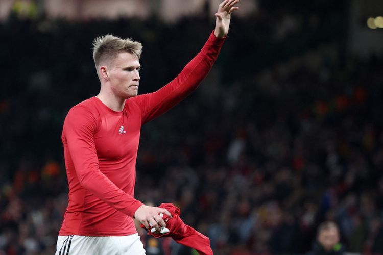 Kepergok Tidur di Bench, McTominay Malah Jadi Pahlawan Kemenangan Manchester United