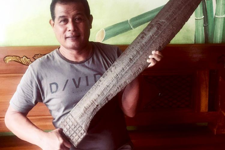 Pria Wonogiri Punya Ratusan Pusaka Raksasa, Ada yang Dibuat dari Batu Meteor 