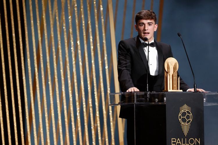 Gavi Raih Kopa Trophy 2022, Netizen: Pemain Titipan Gak Layak Menang!