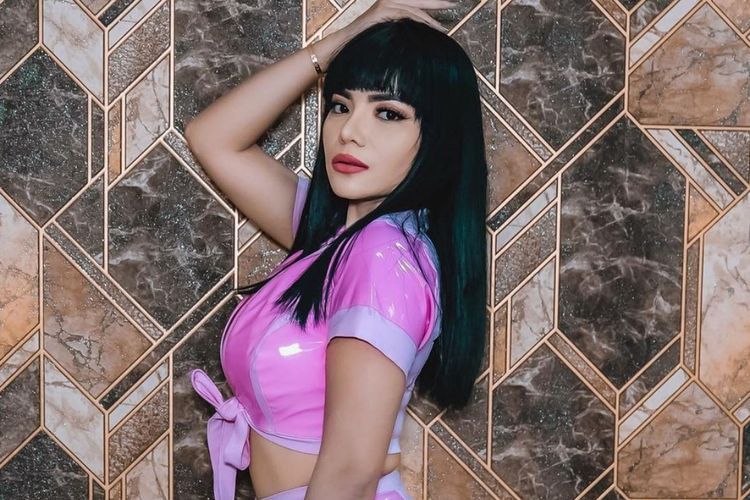 Jadi Sorotan karena Sering Pakai Baju Seksi, Dinar Candy Tegas: Gue Bukan Nakal!