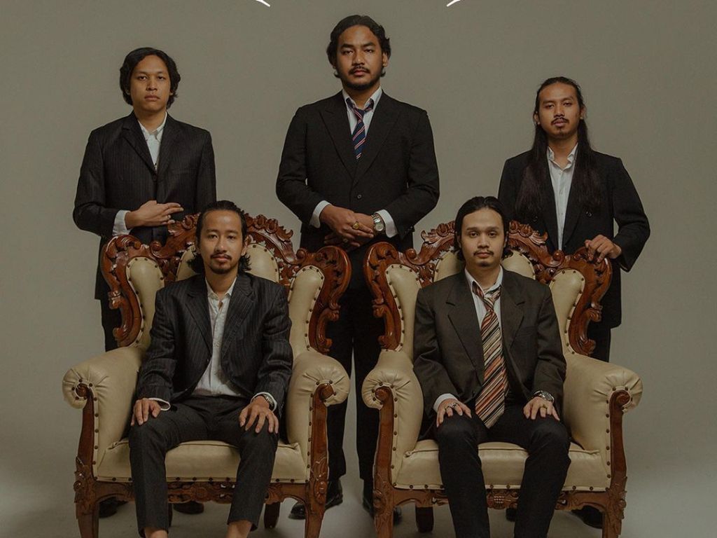 Lirik Lagu 'Konsekuens' .Feast dari Album Membangun dan Menghancurkan