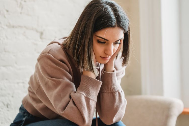 50 Kata-Kata Bucin Sad Girl dan Sad Boy, Cocok untuk Story!