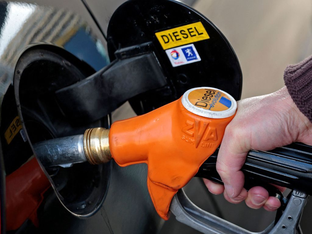 5 Kelebihan Mobil Diesel Pakai BBM Pertamina Dex, Beneran Lebih Irit dan Makin Ngacir?