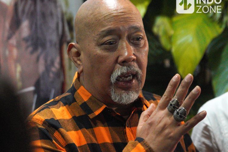 Indro Warkop Dapat Hal Baru saat Main Film di 'Yang Patah Tumbuh, Yang Hilang Berganti'