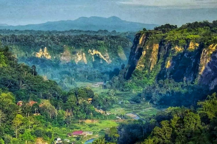 Keindahan Ngarai Sianok, Wisata Andalan Bukittinggi Diabadikan dalam Uang Pecahan Rupiah