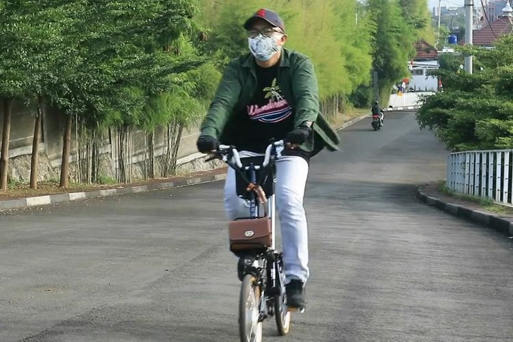 Gowes Anti Lelah, Arusik Ubah Sepeda Biasa Jadi Sepeda Listrik yang Kuat Lari 50 Km/Jam