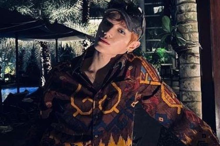 Taeyong NCT Dapet Batik Gratis dari Jerome Polin: Udah Siap Diajak Pergi Kondangan