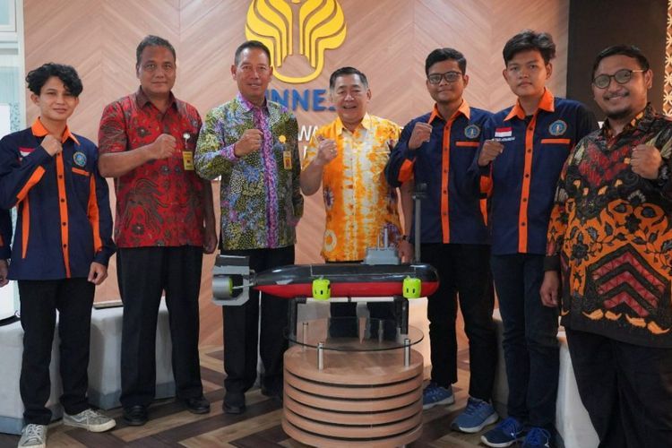 Bangga! Kapal Selam Buatan UNNES, Lolos Final Kontes Kapal Cepat Tak Berawak Nasional