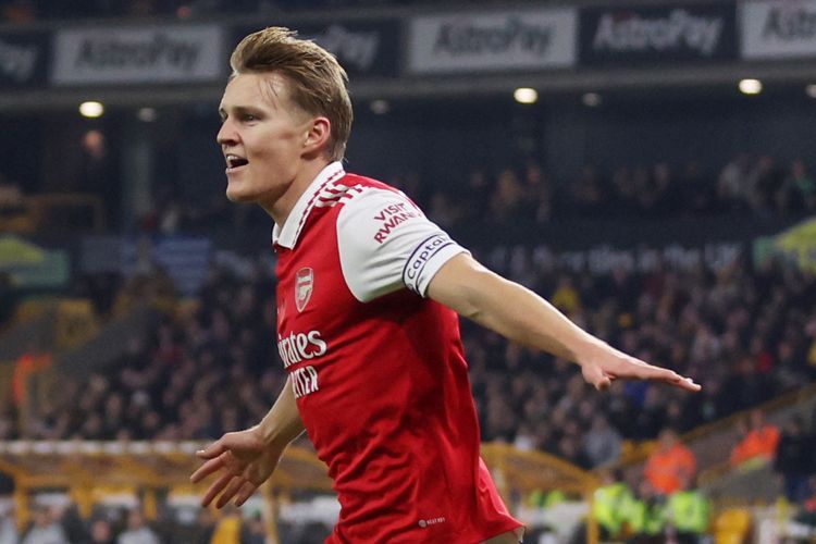 Arsenal Kokoh di Pucuk Klasemen Liga Inggris, Odegaard Pilih Selow: Akhir Musim Masih Jauh