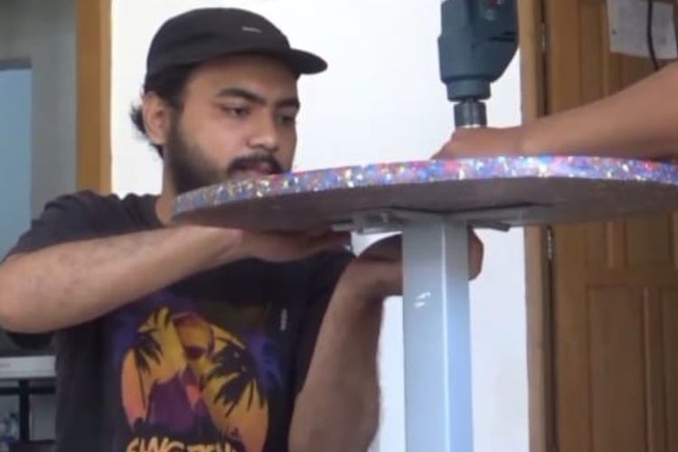 Keren! Pemuda Cianjur Bikin Furniture Berbahan Sampah Non Organik, Peminatnya Menggila! 