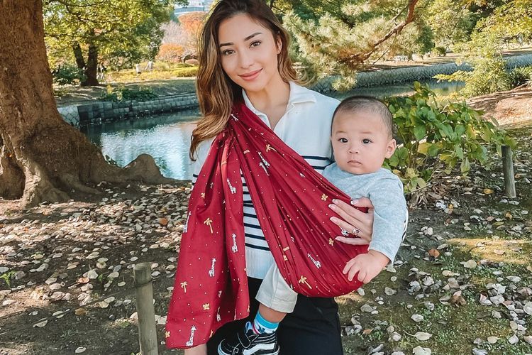 Cobain Tips Parenting ala Nikita Willy Yuk Moms, Enggak Ngasih Gadget Sejak Dini ke Anak