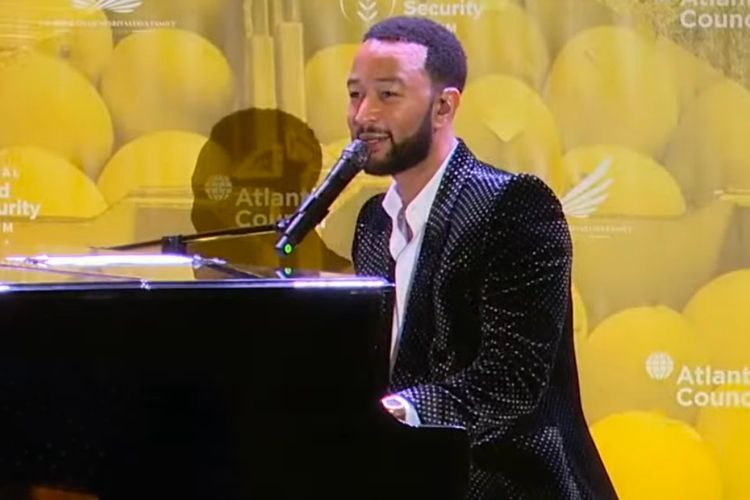 Tampil di Depan Presiden Jokowi, John Legend Sebut Bali Tempat Terfavoritnya di Dunia