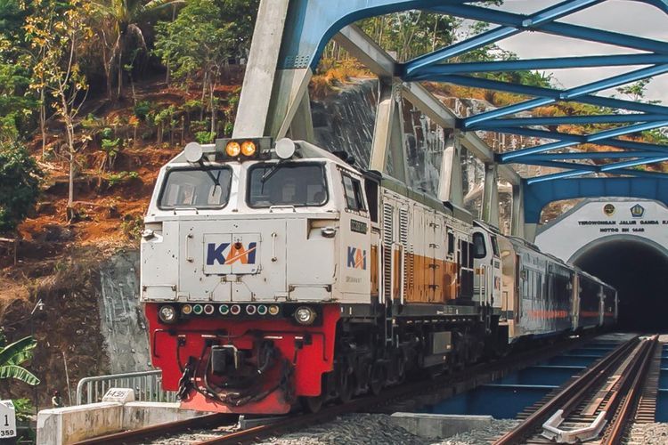 KAI Pastikan Perjalanan KA Lintas Bogor-Sukabumi Gak Terdampak Gempa Bumi di Cianjur