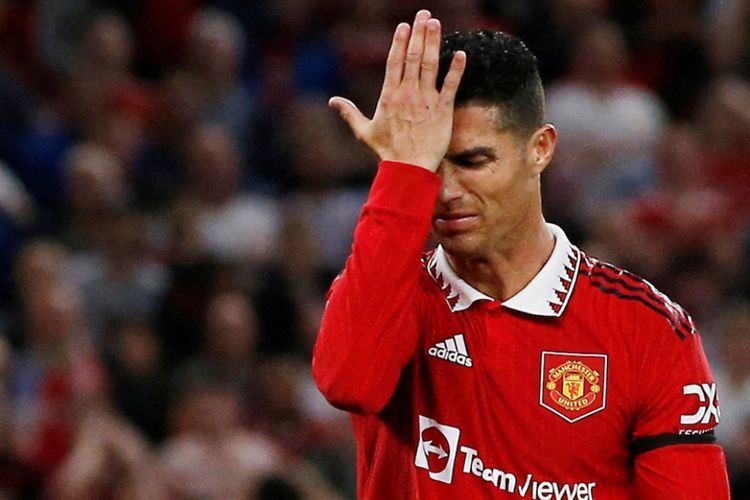 Cristiano Ronaldo Dipecat MU, Wayne Rooney: Memalukan!
