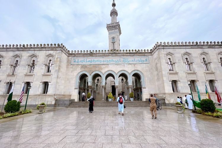 Masya Allah! Ini Masjid Terbesar dan Tertua di Washington DC, Jadi 'Rumah' Imigran Muslim